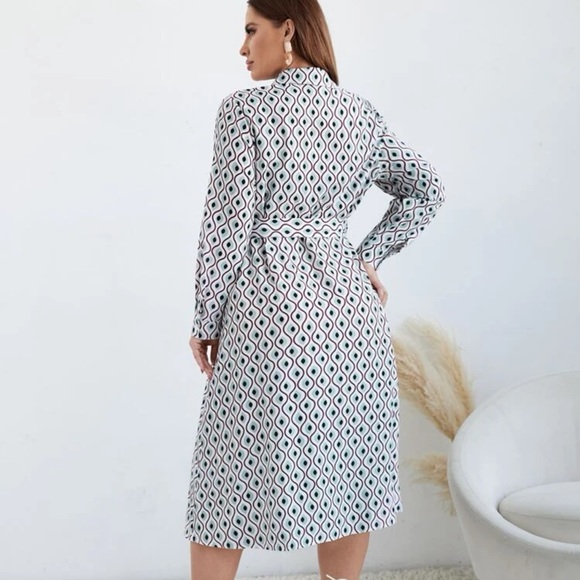 NWOT Plus Wave Stripe & Geo Print Belted Shirt Dress - Picture 2 of 5
